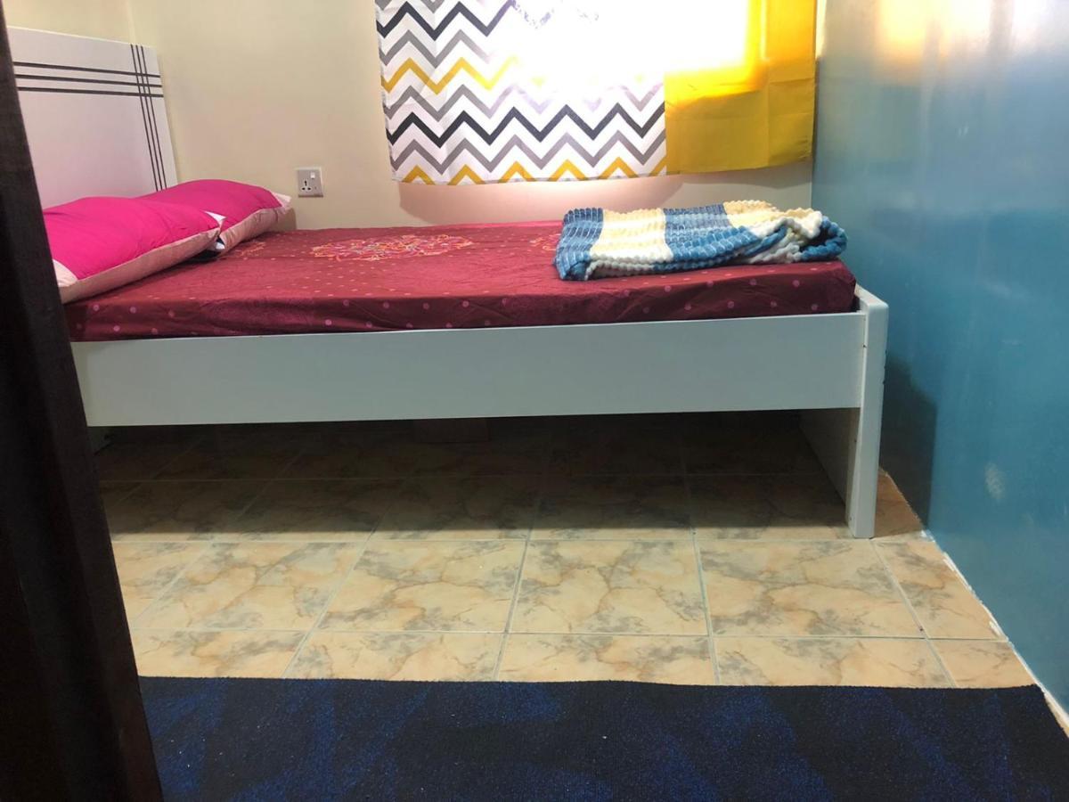 شقة Moon Backpackers , Al Rigga , Partition For Couples And For Singles دبي المظهر الخارجي الصورة