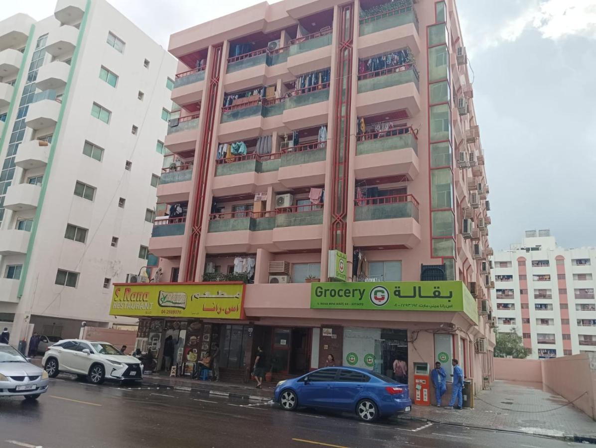 شقة Moon Backpackers , Al Rigga , Partition For Couples And For Singles دبي المظهر الخارجي الصورة