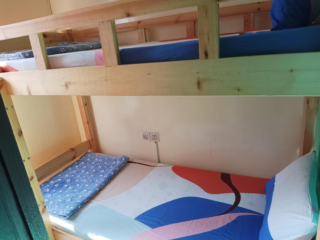 شقة Moon Backpackers , Al Rigga , Partition For Couples And For Singles دبي المظهر الخارجي الصورة